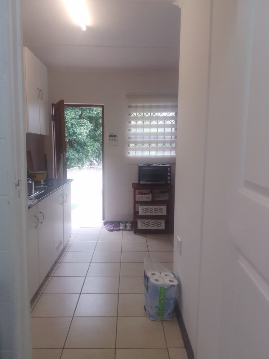 To Let 1 Bedroom Property for Rent in Beacon Bay Eastern Cape